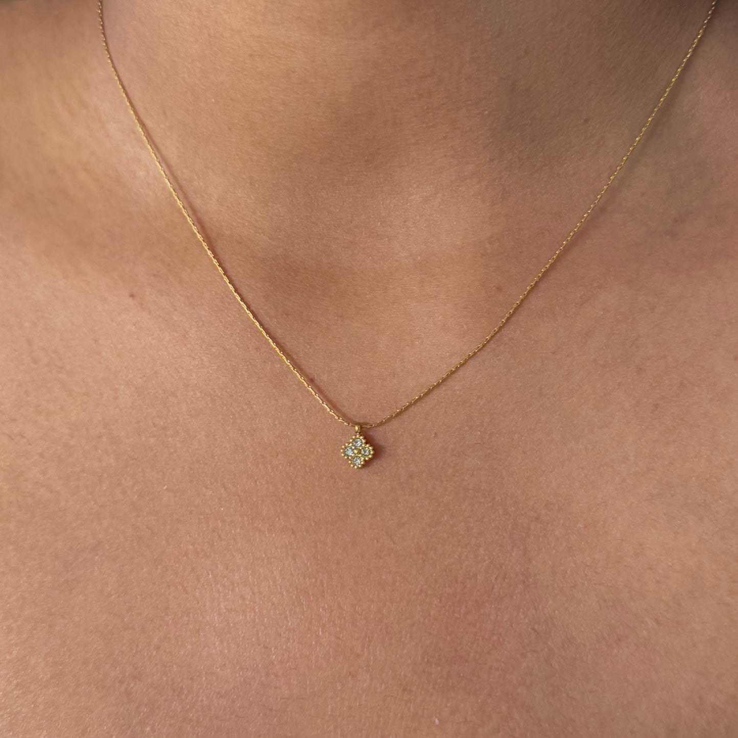 ELORIA CLOVER NECKLACE
