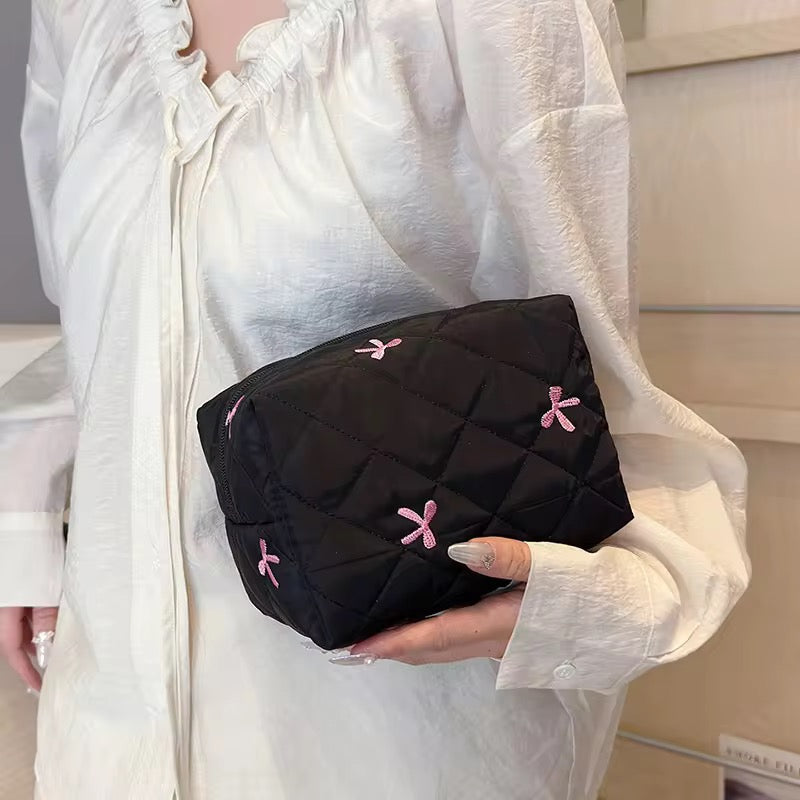 COQUETTE POUCH
