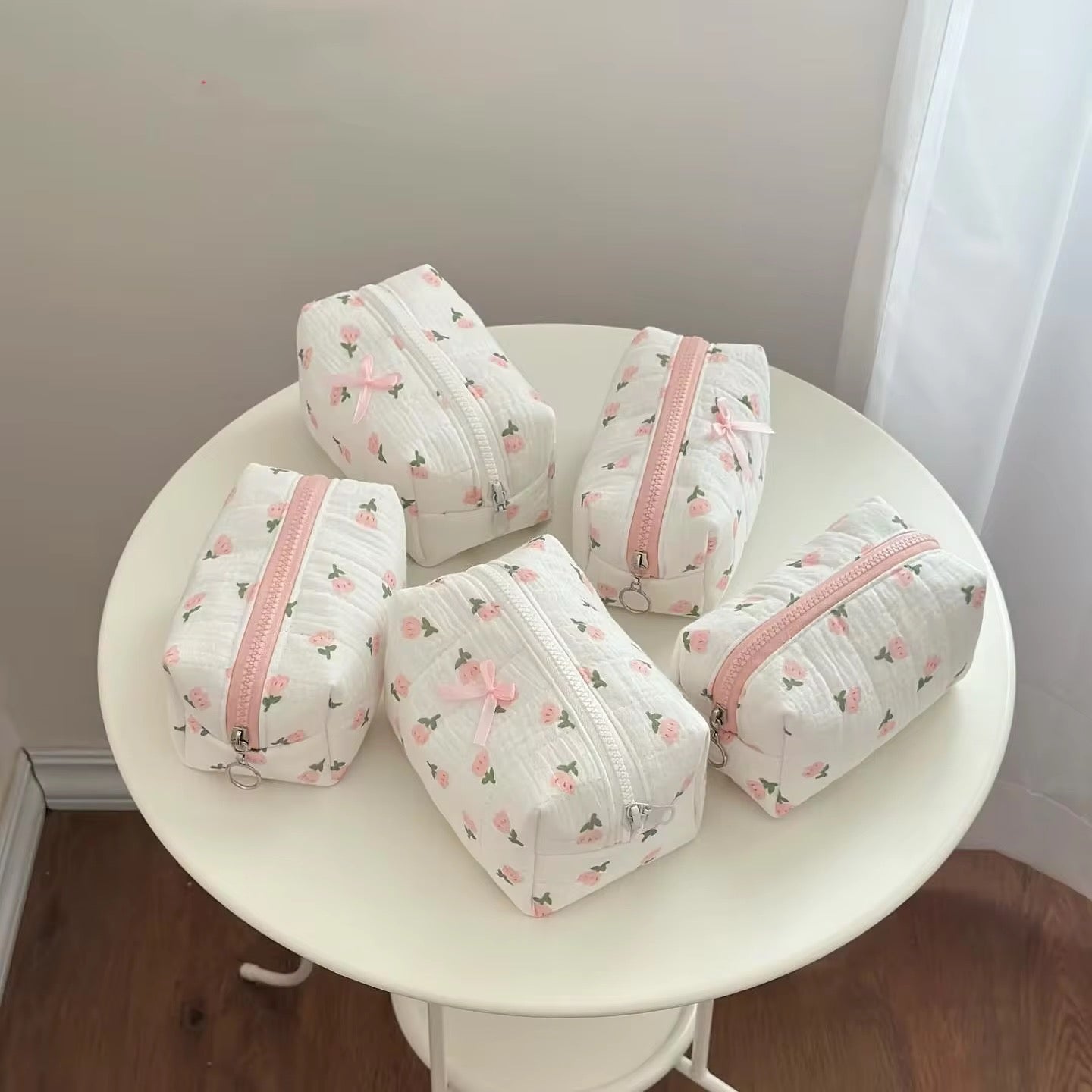 TULIP POUCH