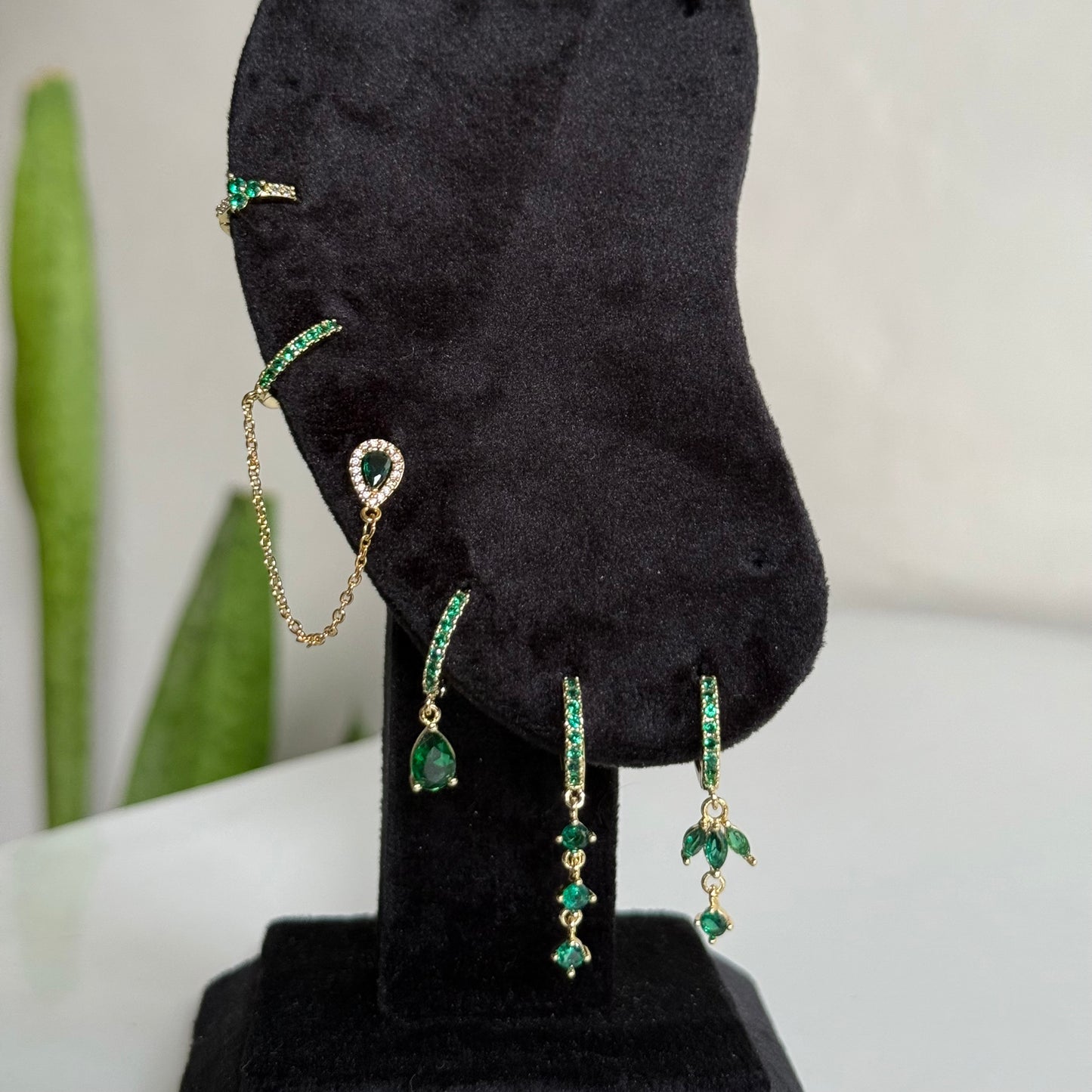 EMERALD EARRINGS (SET OF 5)