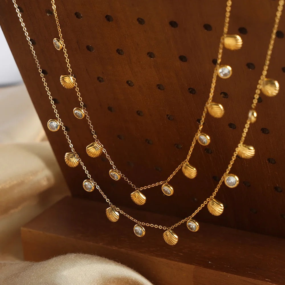 SHELL NECKLACE