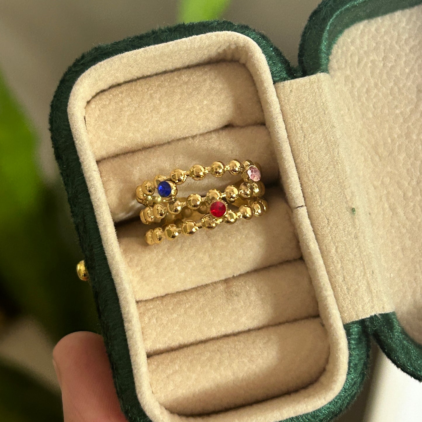 CLAUDIA RING