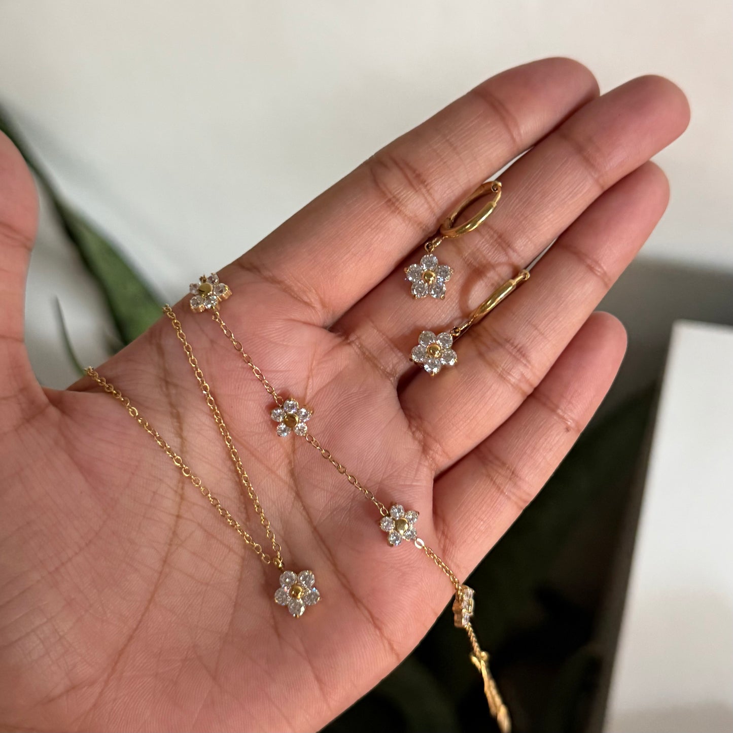 BLOSSOM SET ( WHITE)