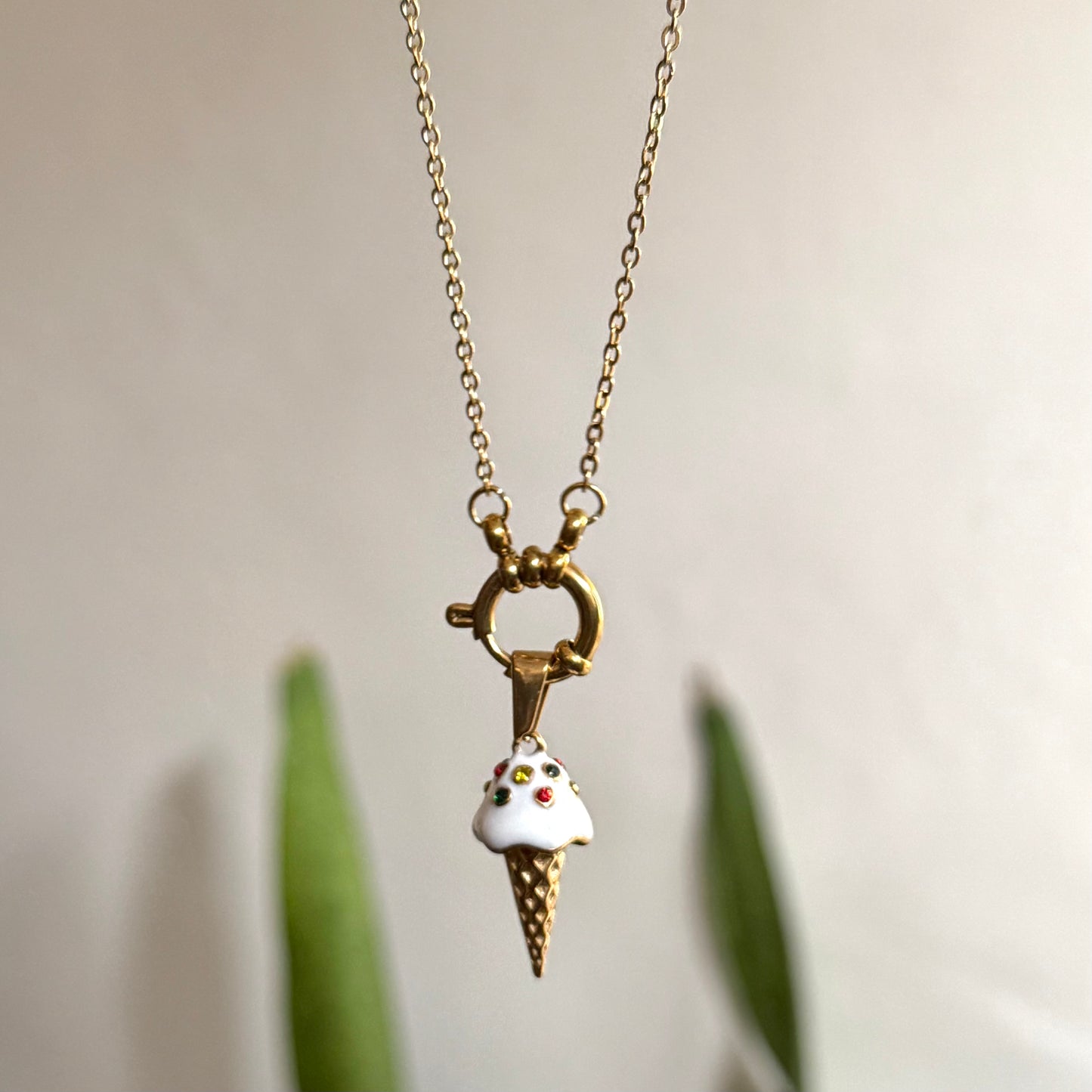 ICE CREAM CHARM
