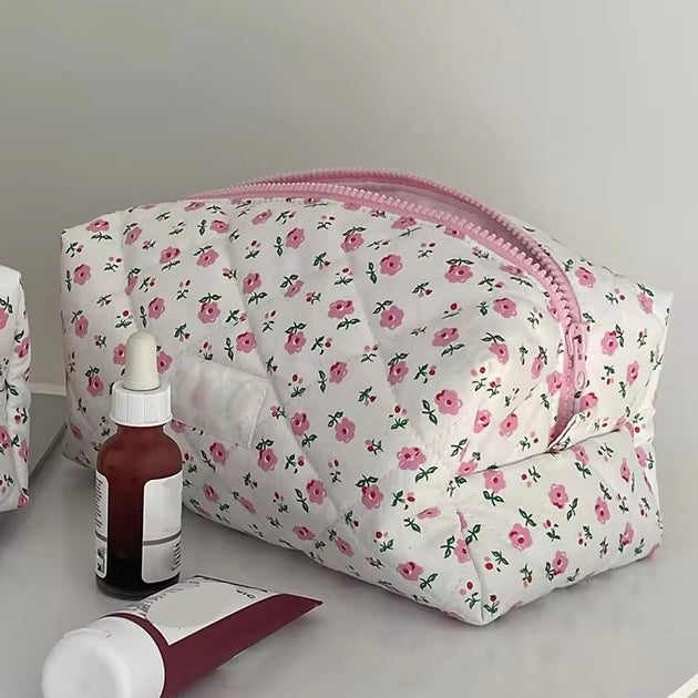 DAISY POUCH