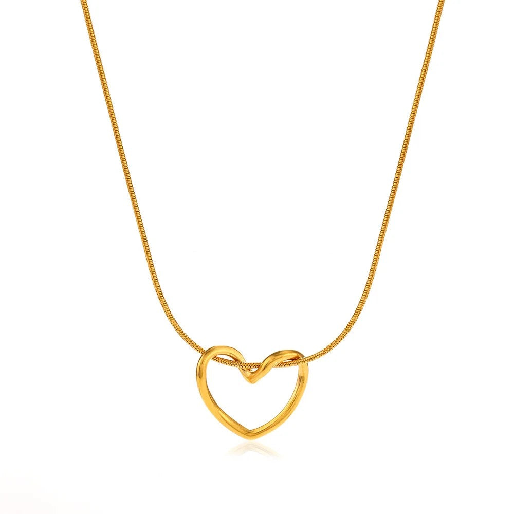 FEMININE NECKLACE