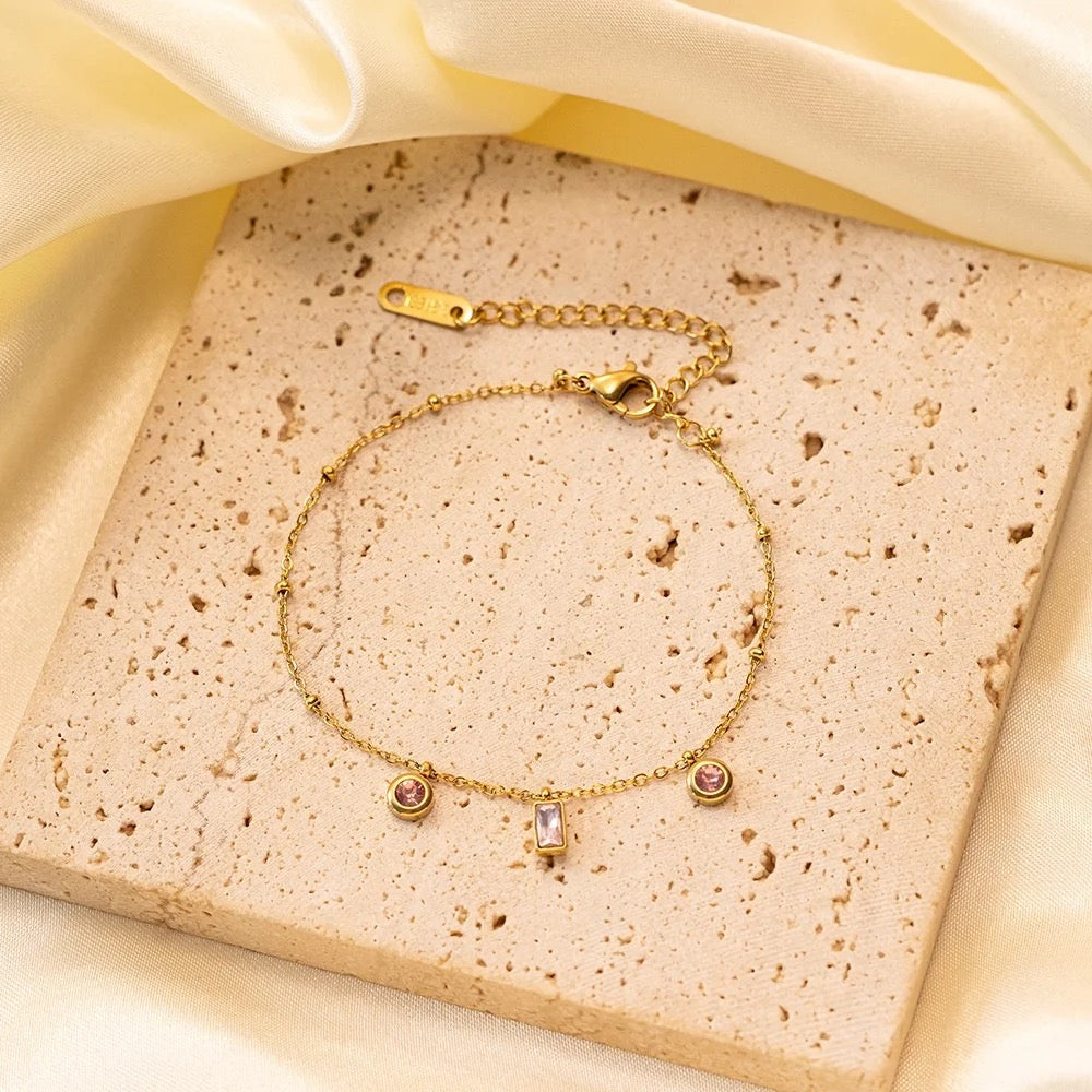 COQUETTE BRACELET