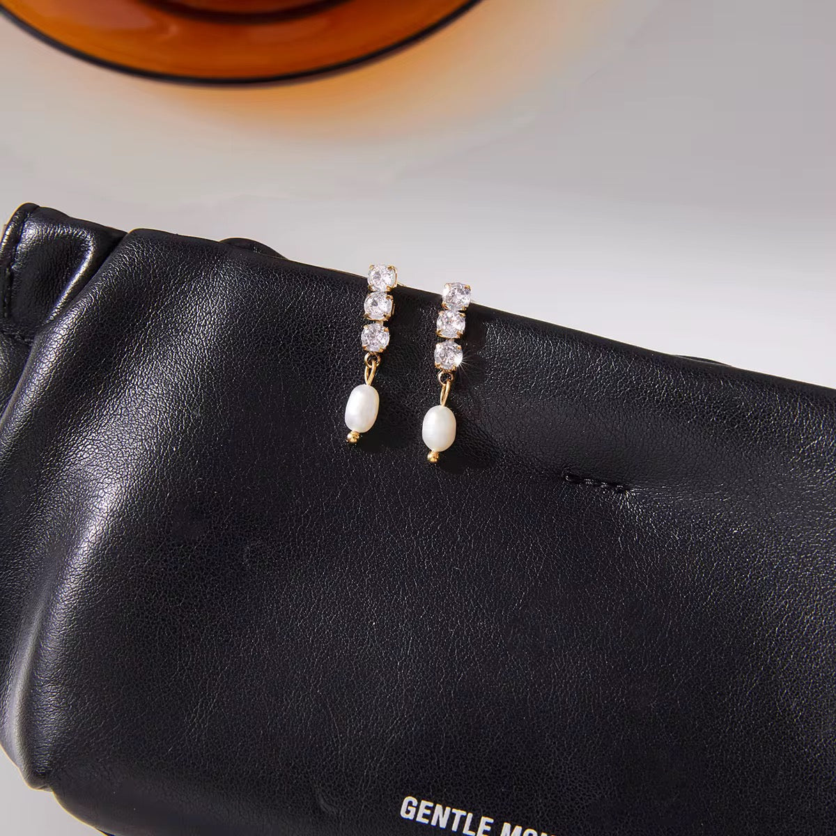 SERIS EARRINGS
