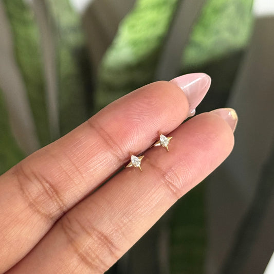 STARRY STUDS (PAIRS)