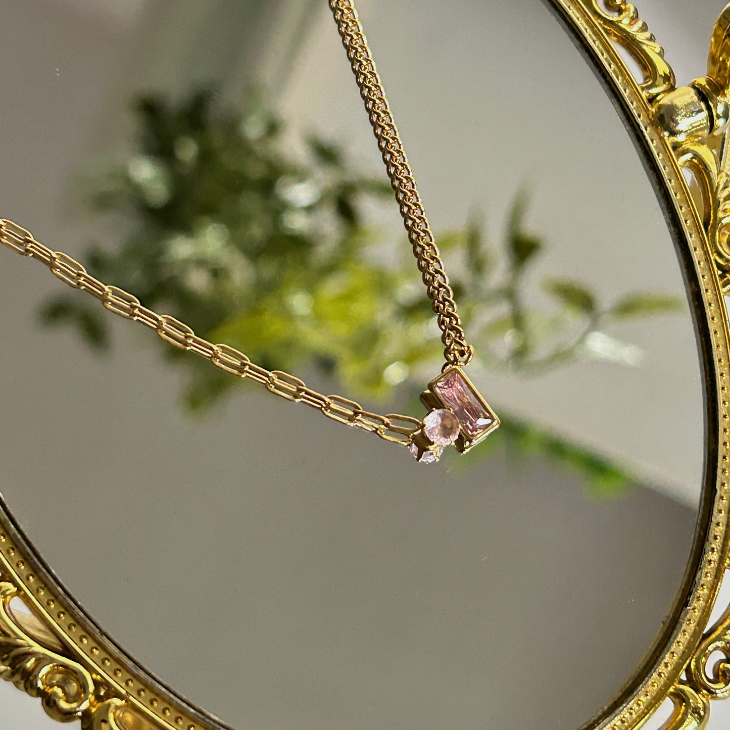 NYSAA NECKLACE