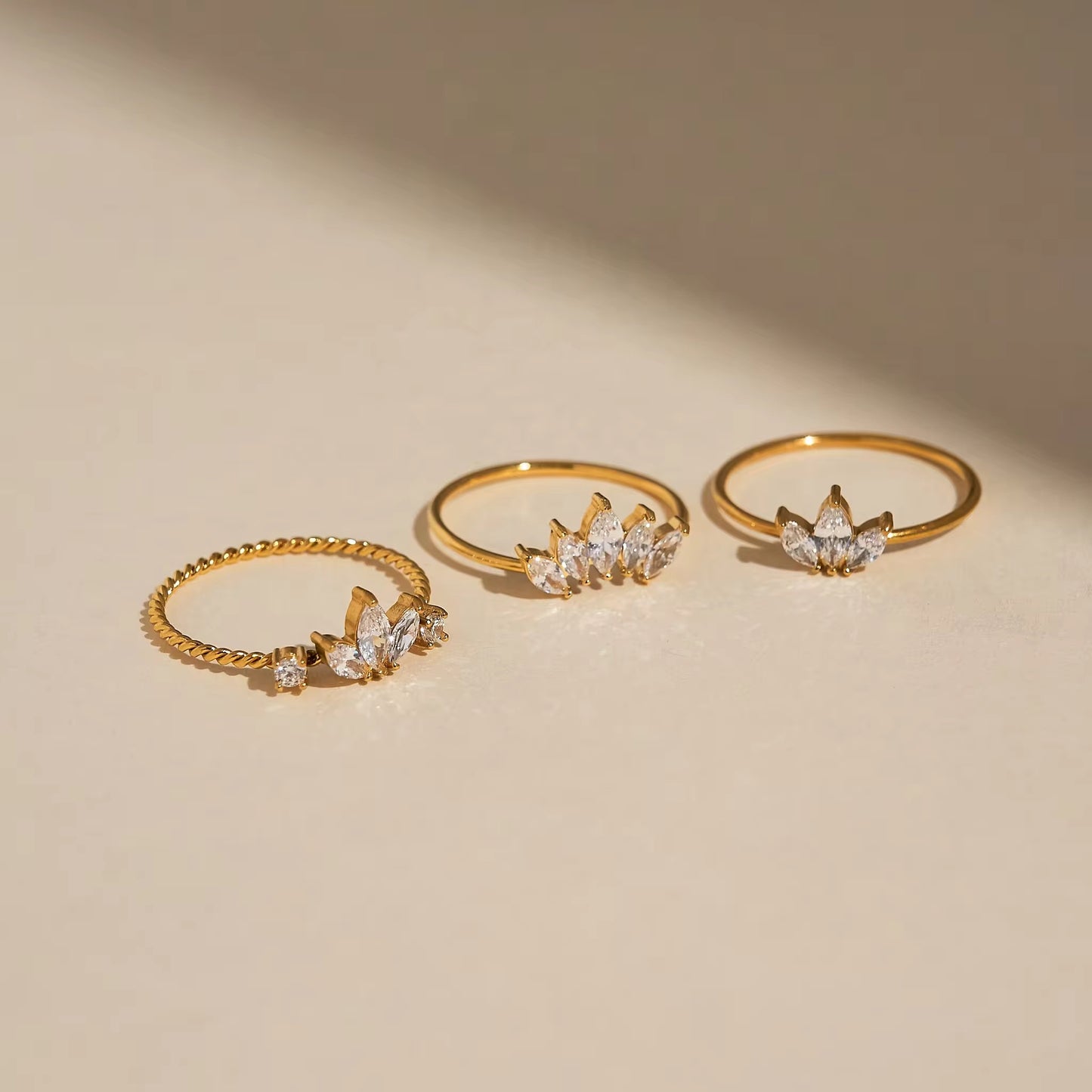 FLOREA RING