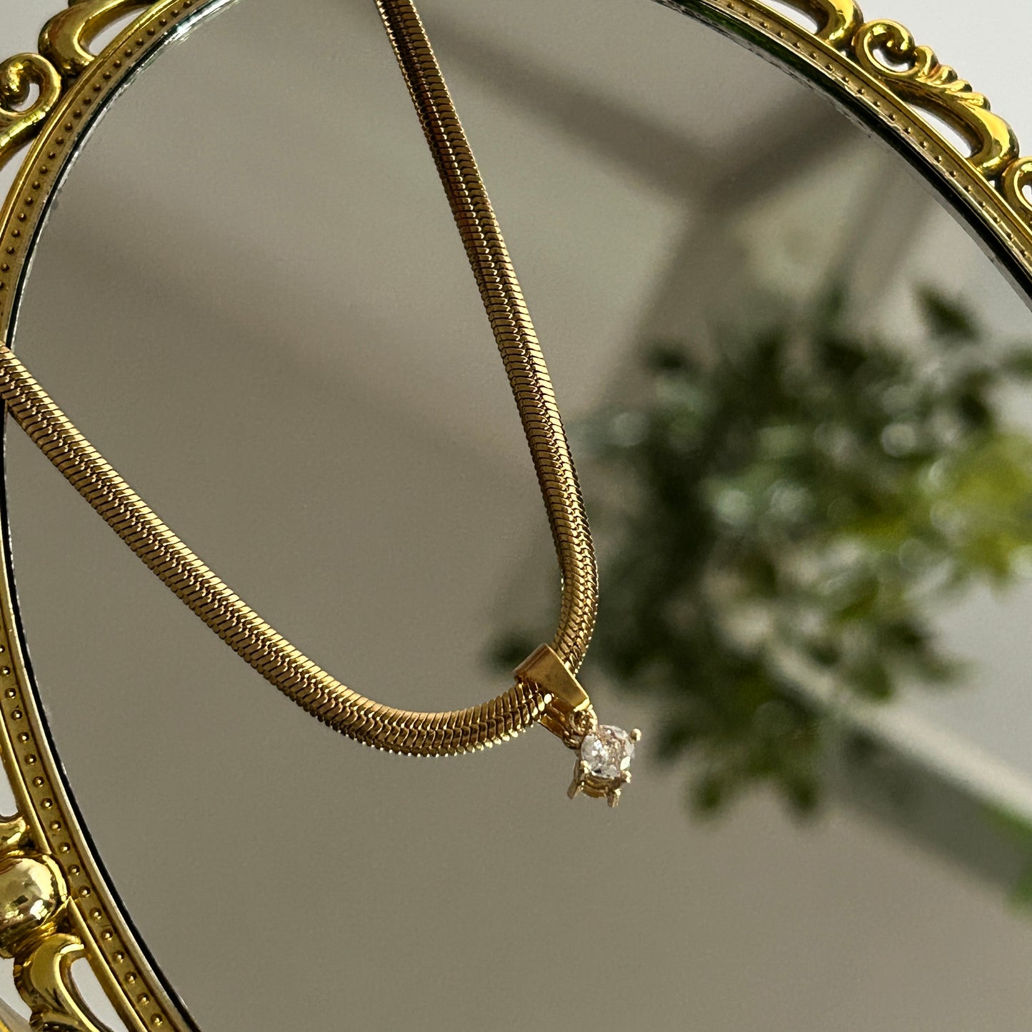 NOAH NECKLACE