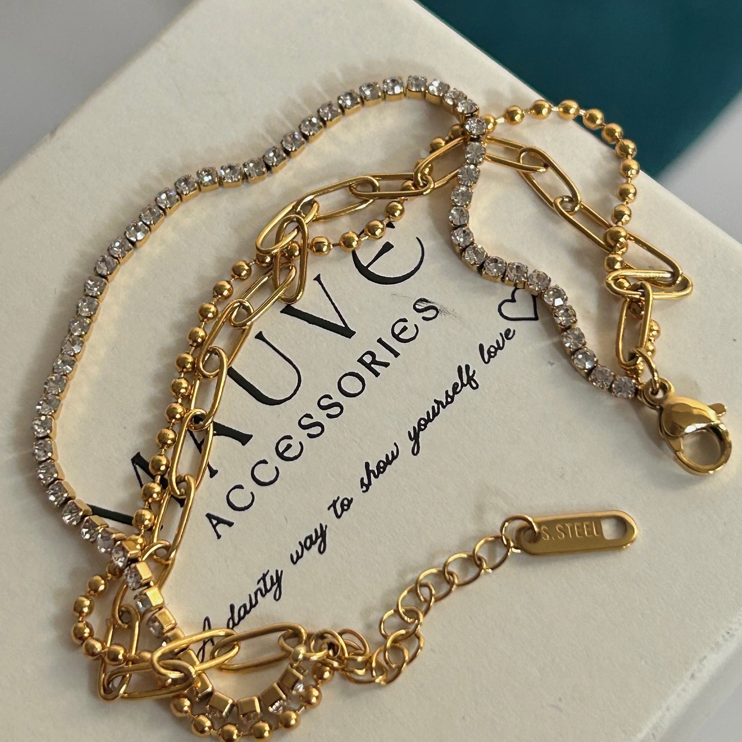 AVERY BRACELET