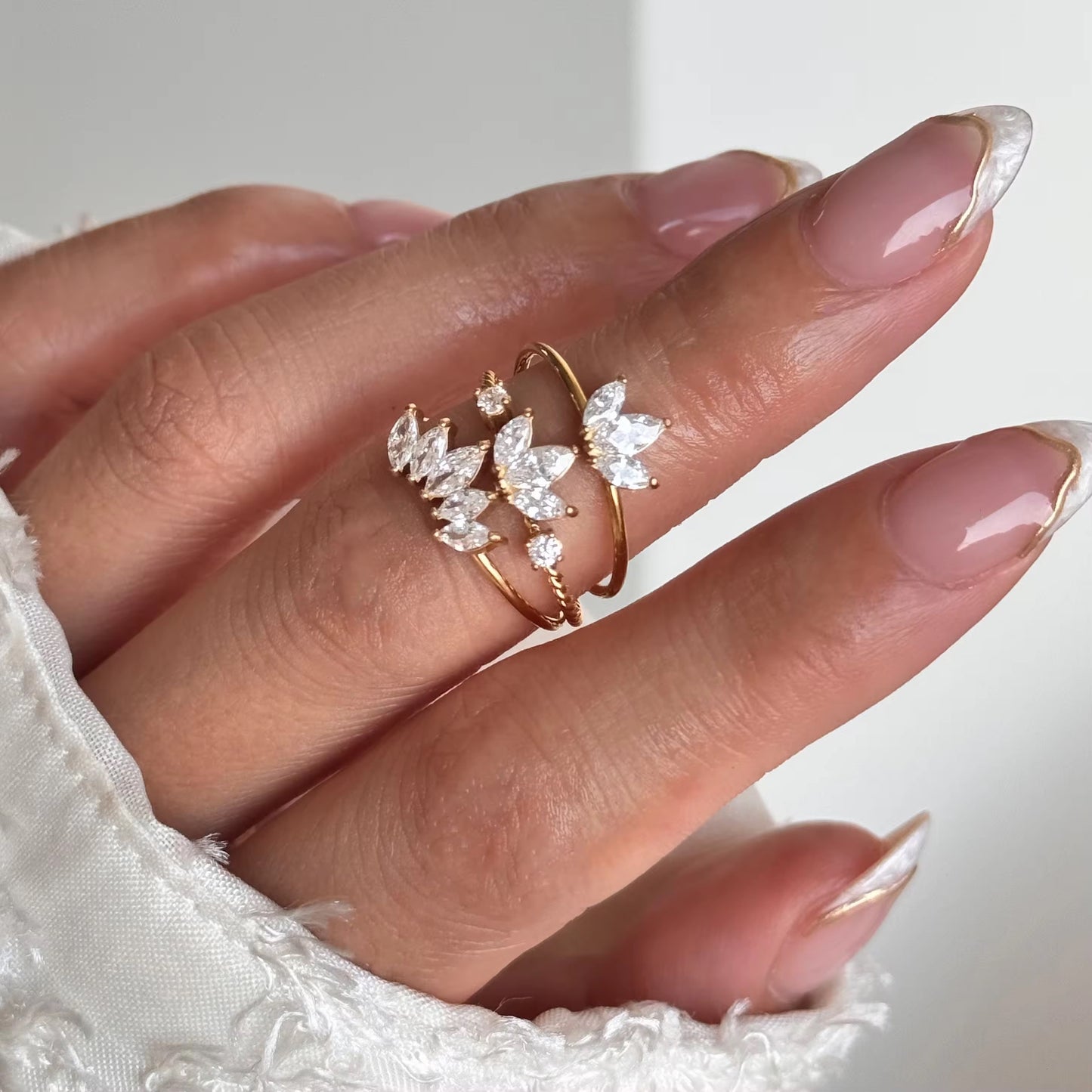 FLOREA RING