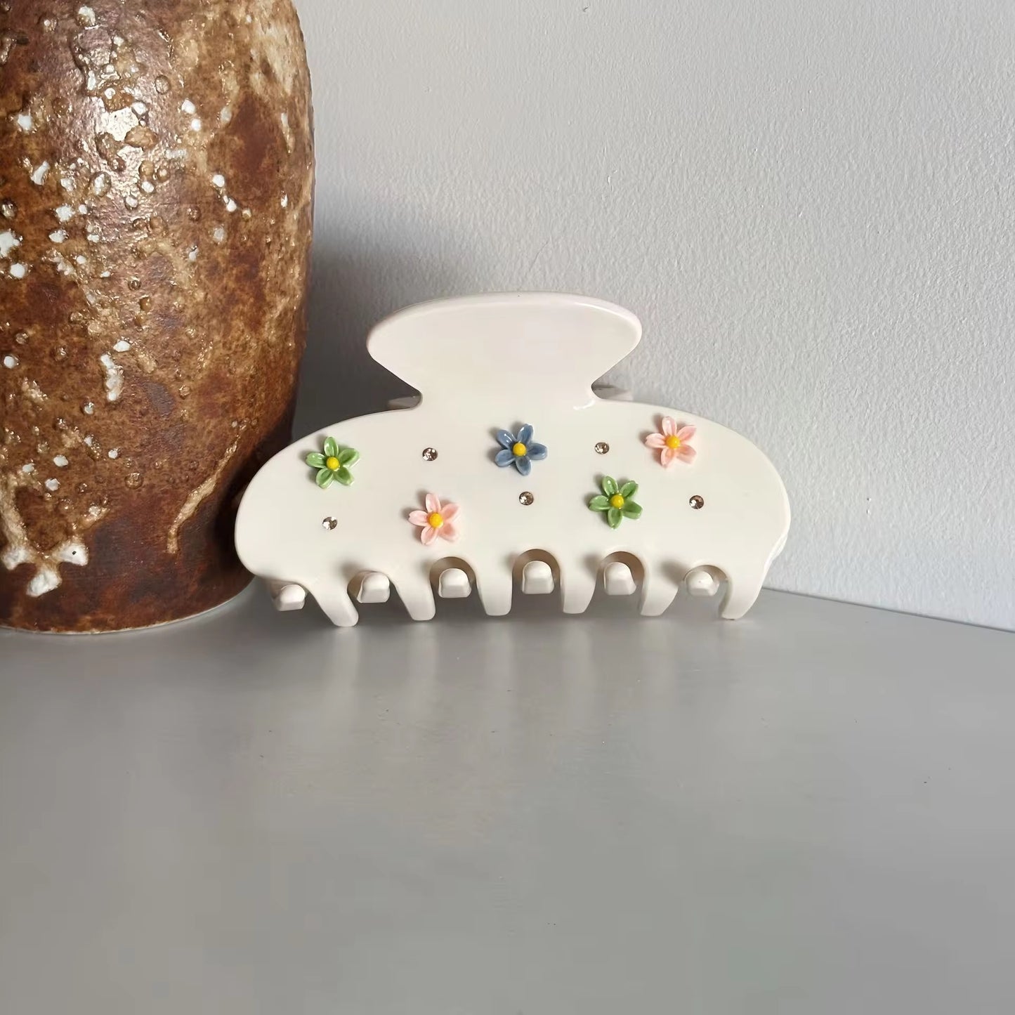 LILY CLAW
