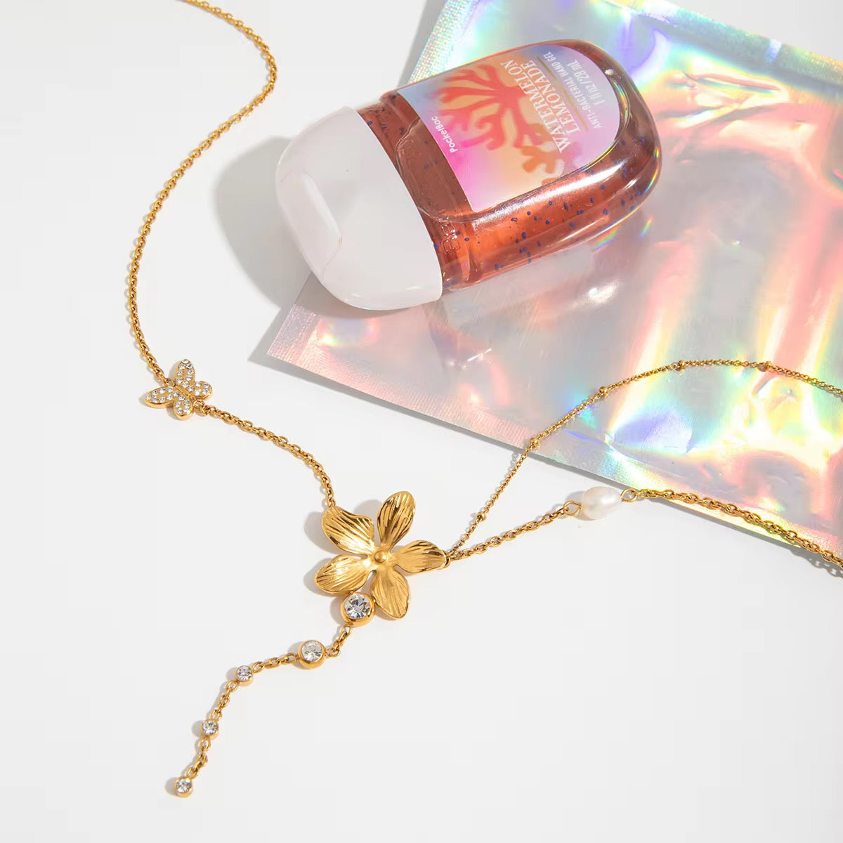 FLORIS NECKLACE