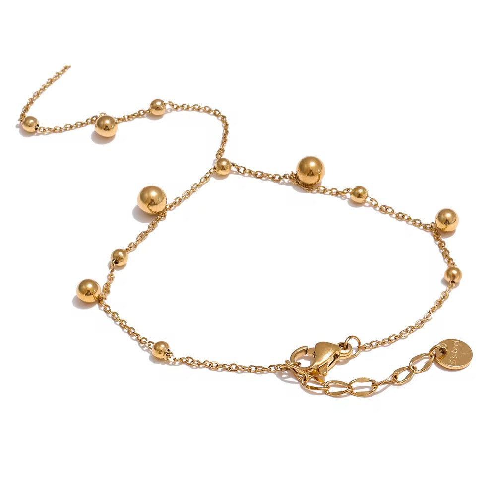 BEADED HANDCHAIN