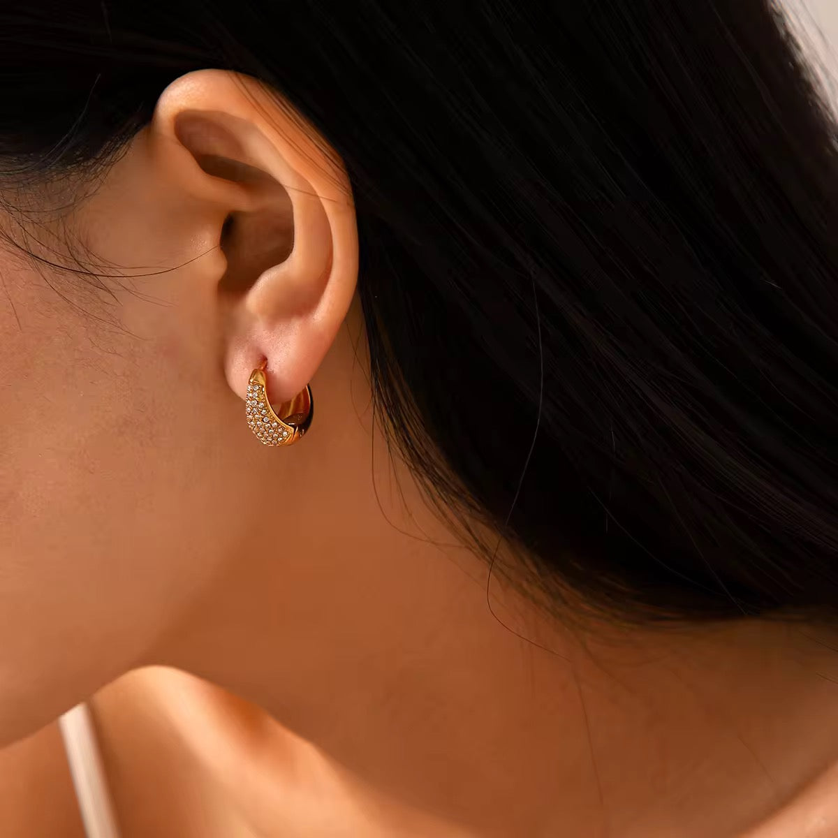 TEARDROP EARRINGS