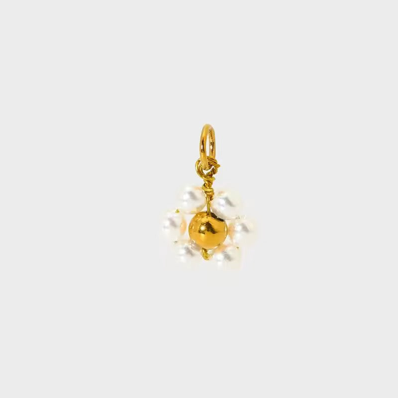 DAISY CHARM
