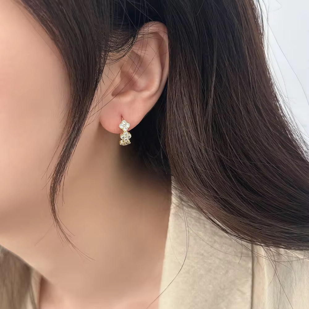 CLOVER EARRINGS