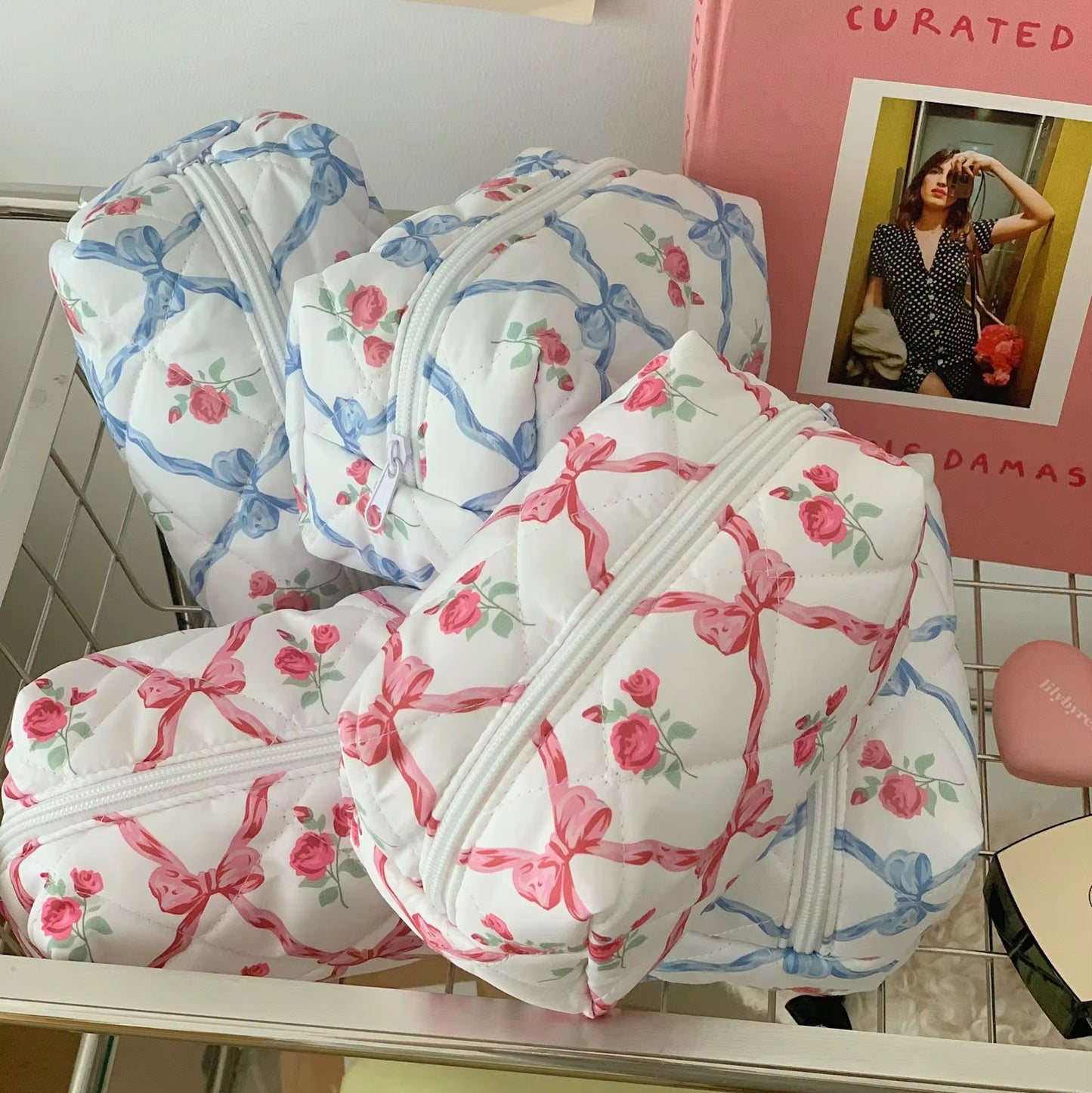 PETAL KNOT POUCH
