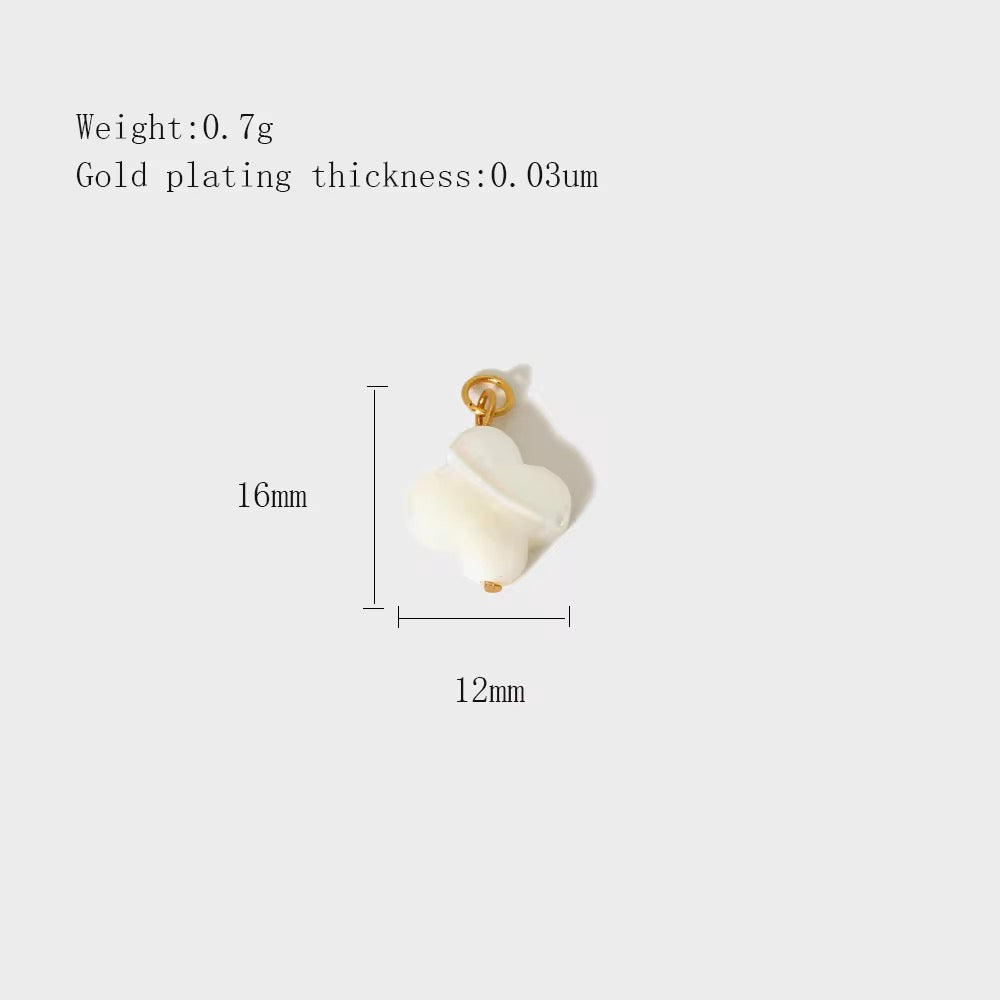 SHELL CLOVER CHARM
