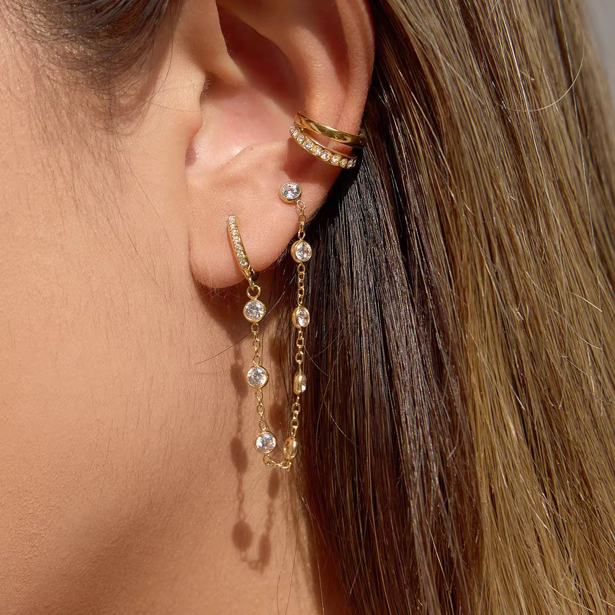 MIDNIGHT EARRINGS ( WHITE)