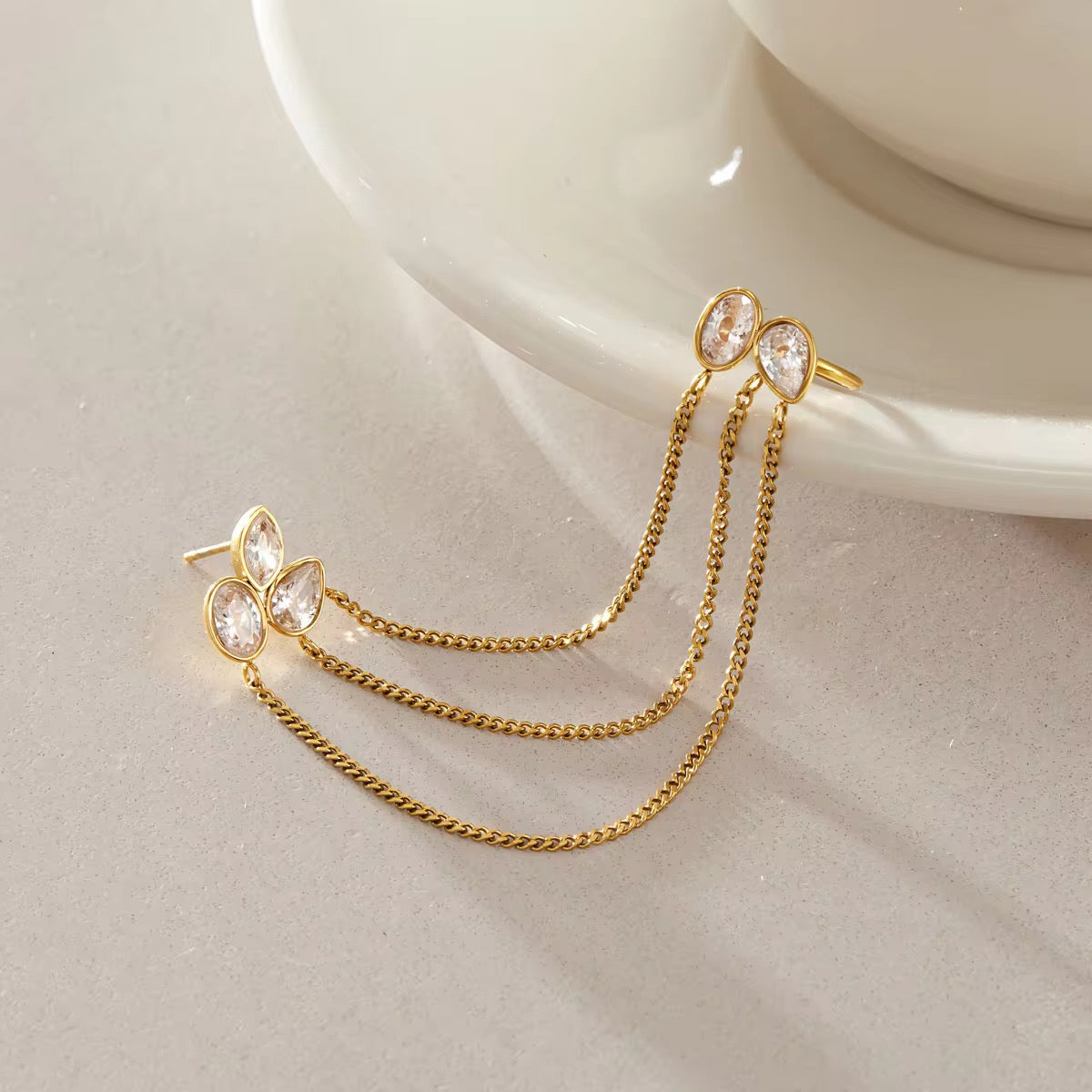 MADDIE EARCUFF EARRING (SINGLE)