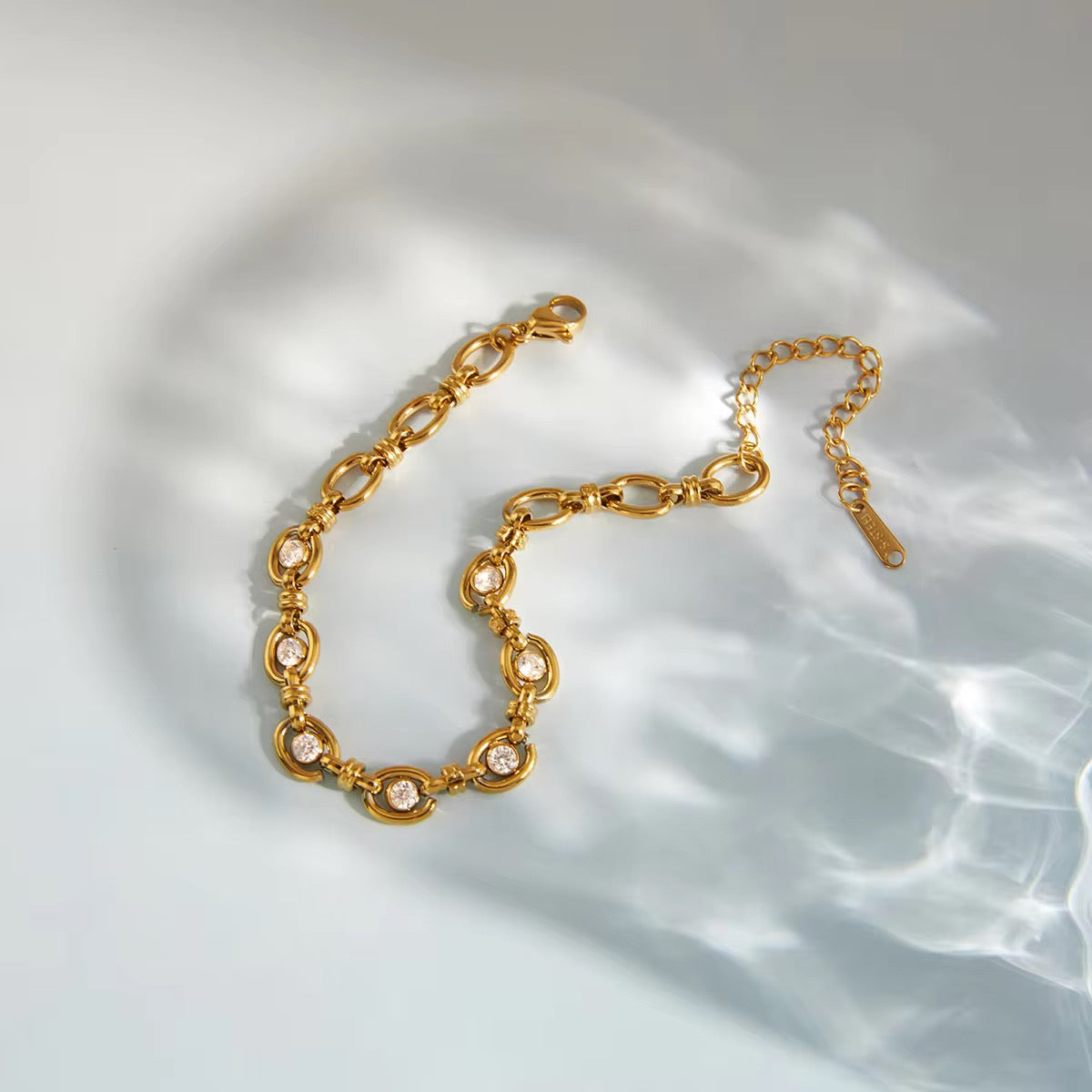 AGATHA BRACELET