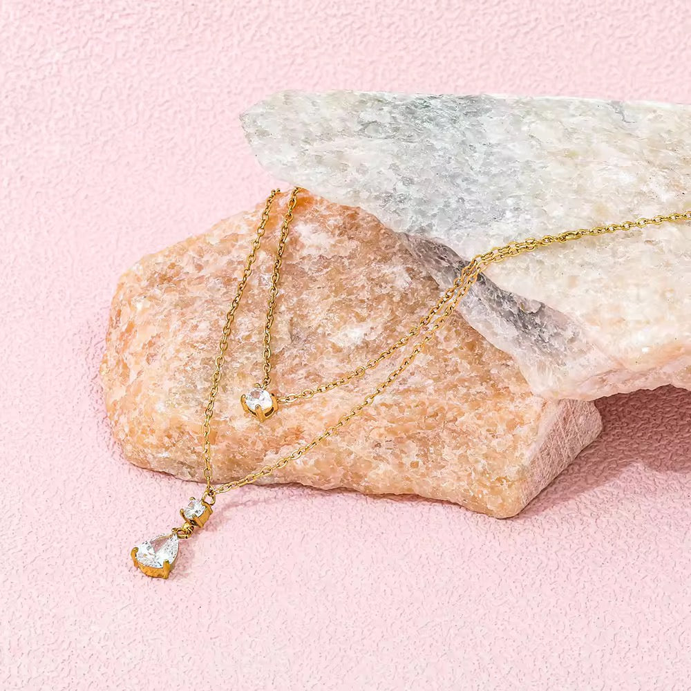 MERELLE NECKLACE