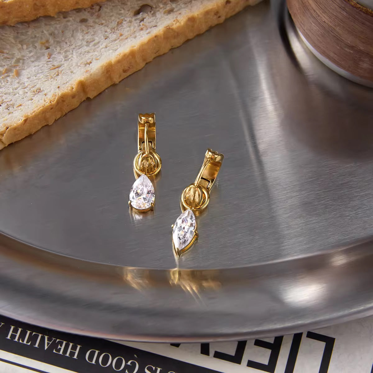 LUVIA EARRINGS
