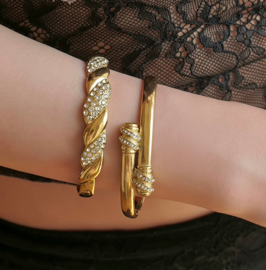 ASTELLE BANGLE BRACELET