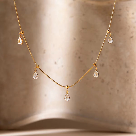 OLIVE NECKLACE