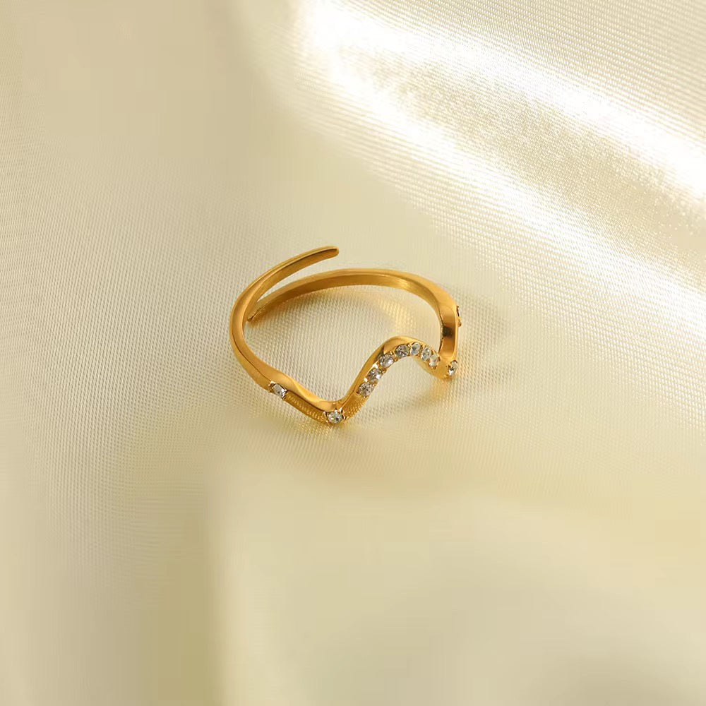 GOLDEN CREST RING(ADJUSTABLE)