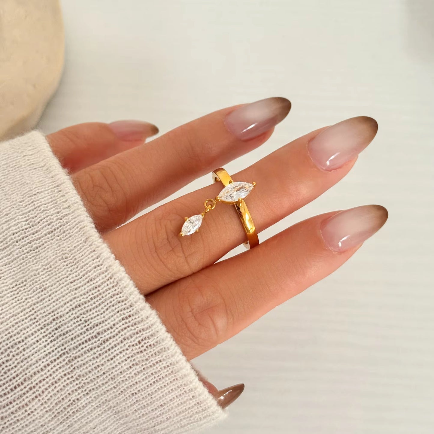 ELISE RING
