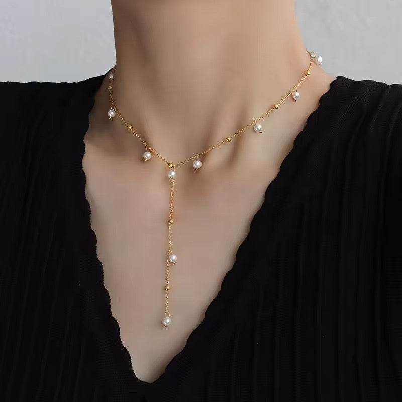 PEARLFALL NECKLACE