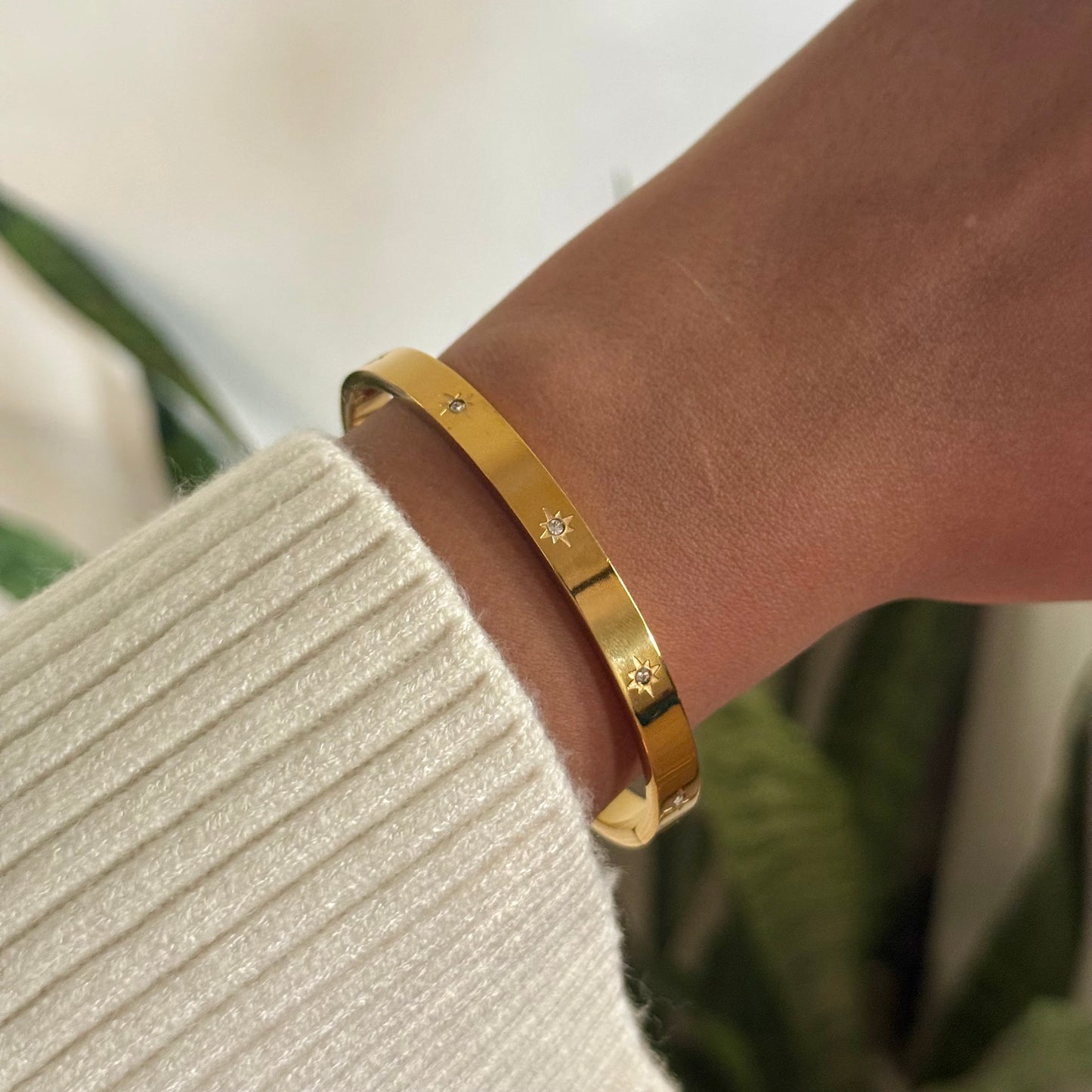 STARDUST BANGLE BRACELET