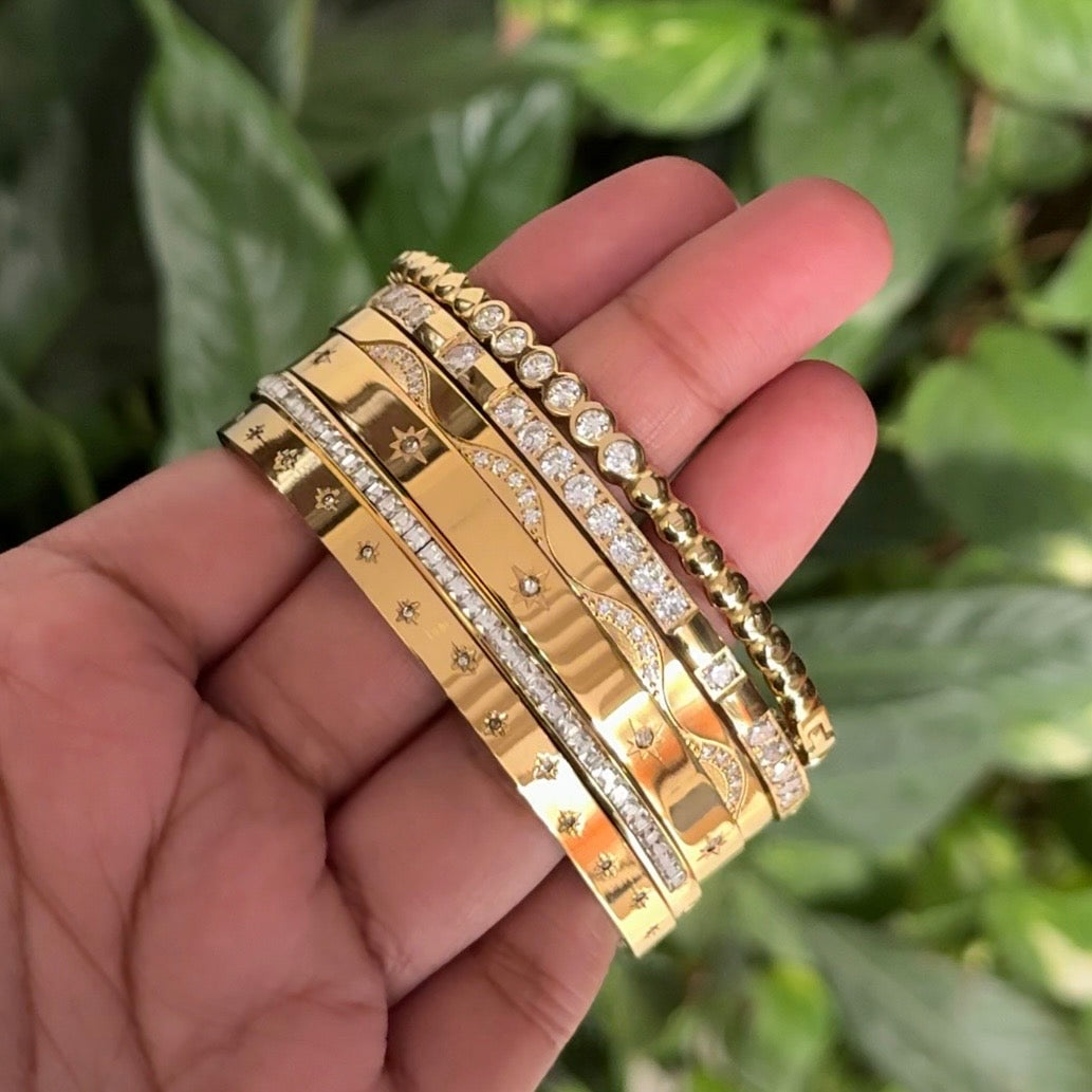 STARRY BANGLE BRACELET