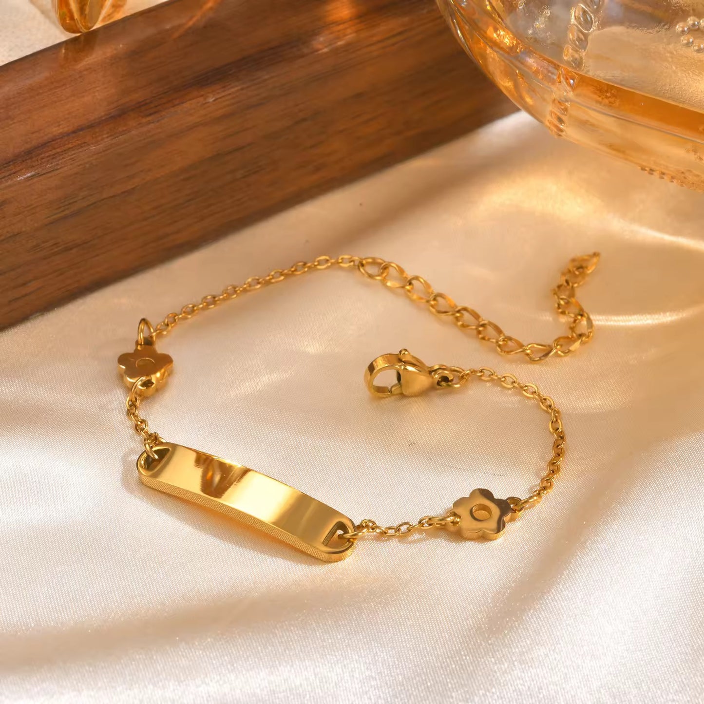 BLOOM ENGRAVABLE BRACELET