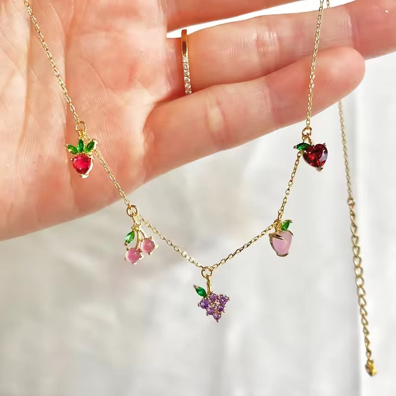 BERRY BLOOM NECKLACE