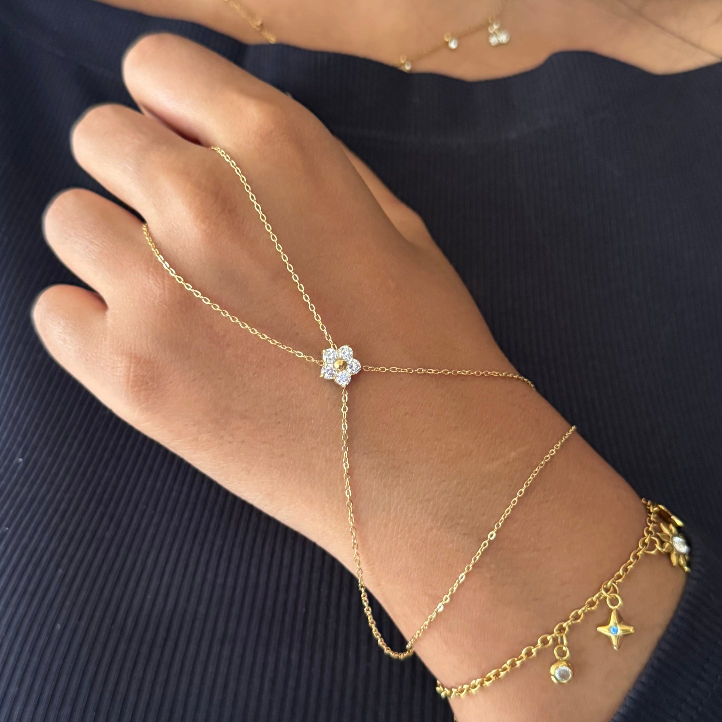 BRIDGET HANDCHAIN