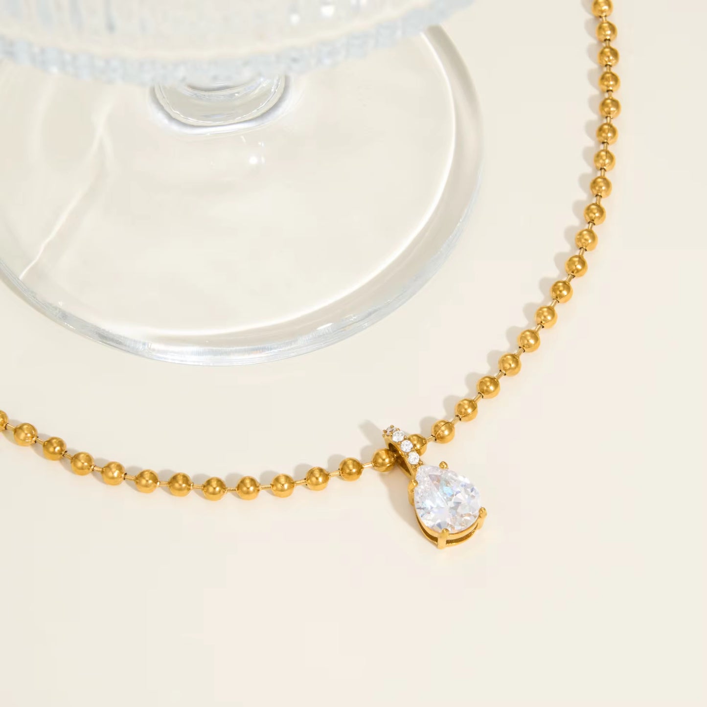 MADDIE NECKLACE