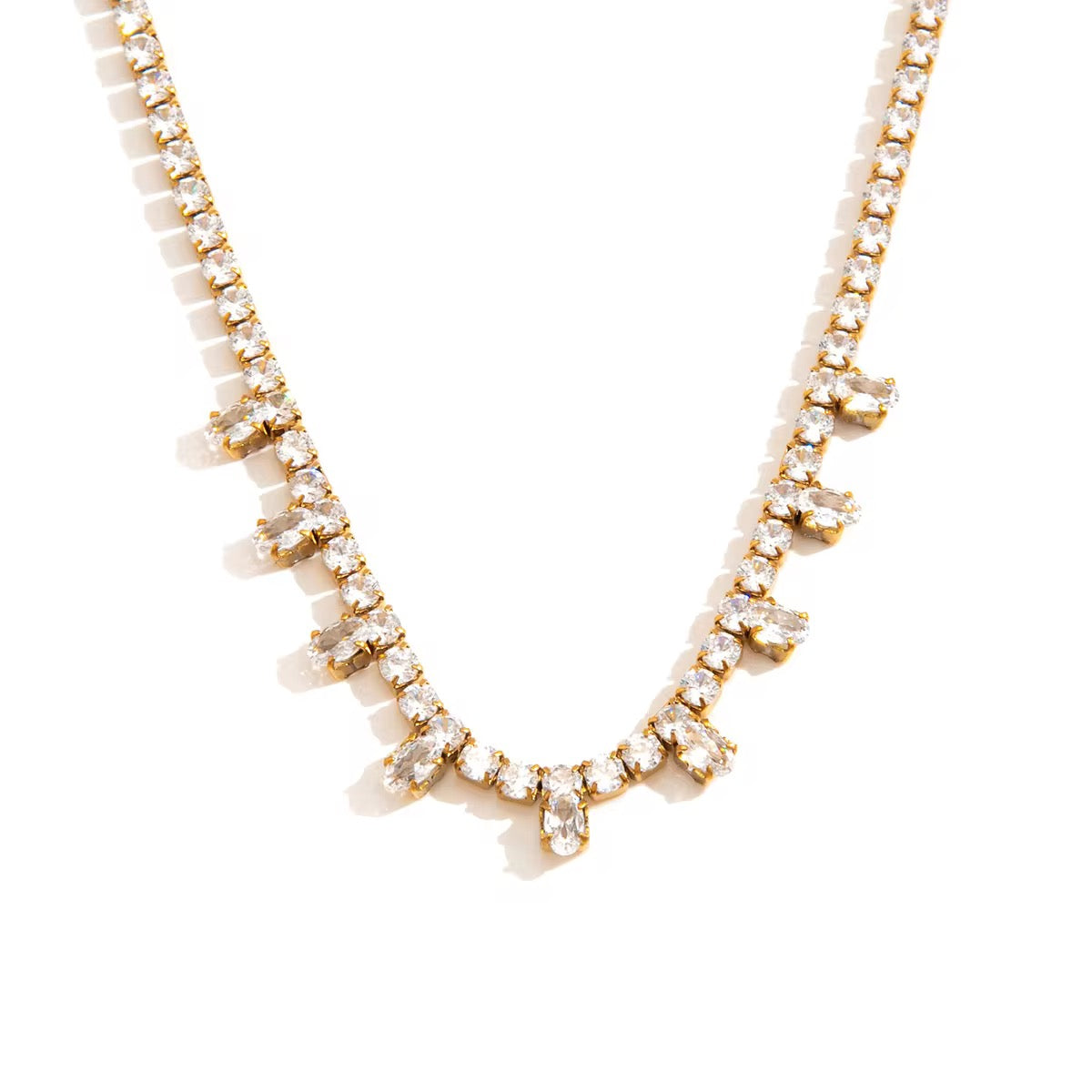 AVELINE NECKLACE