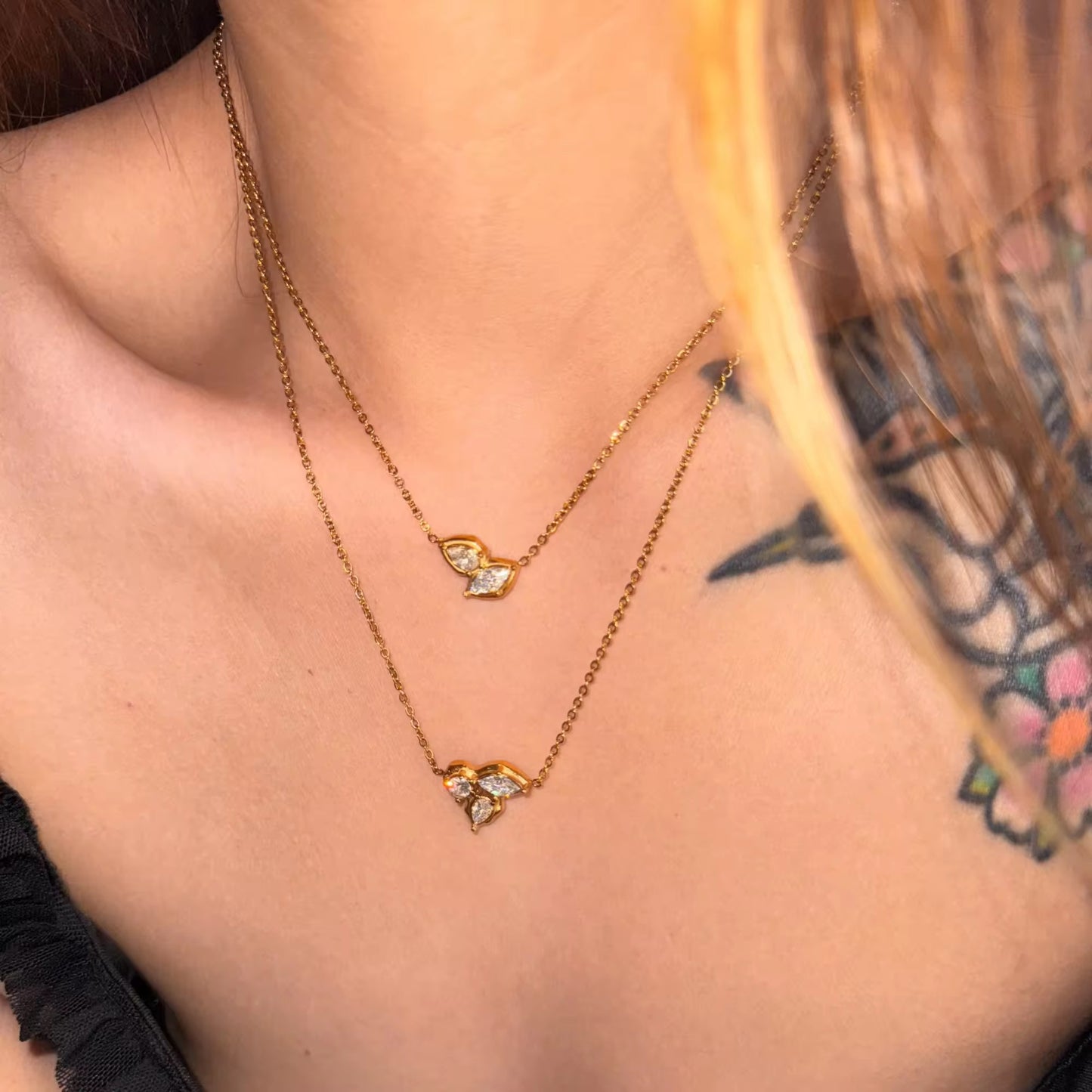 CRESTED BLOOM NECKLACE