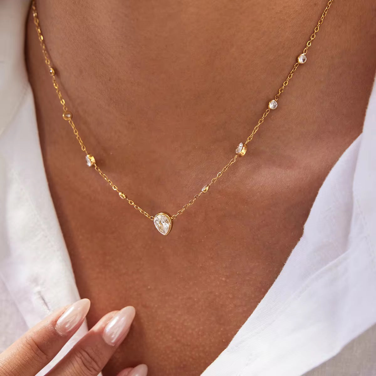 LARIETTE NECKLACE
