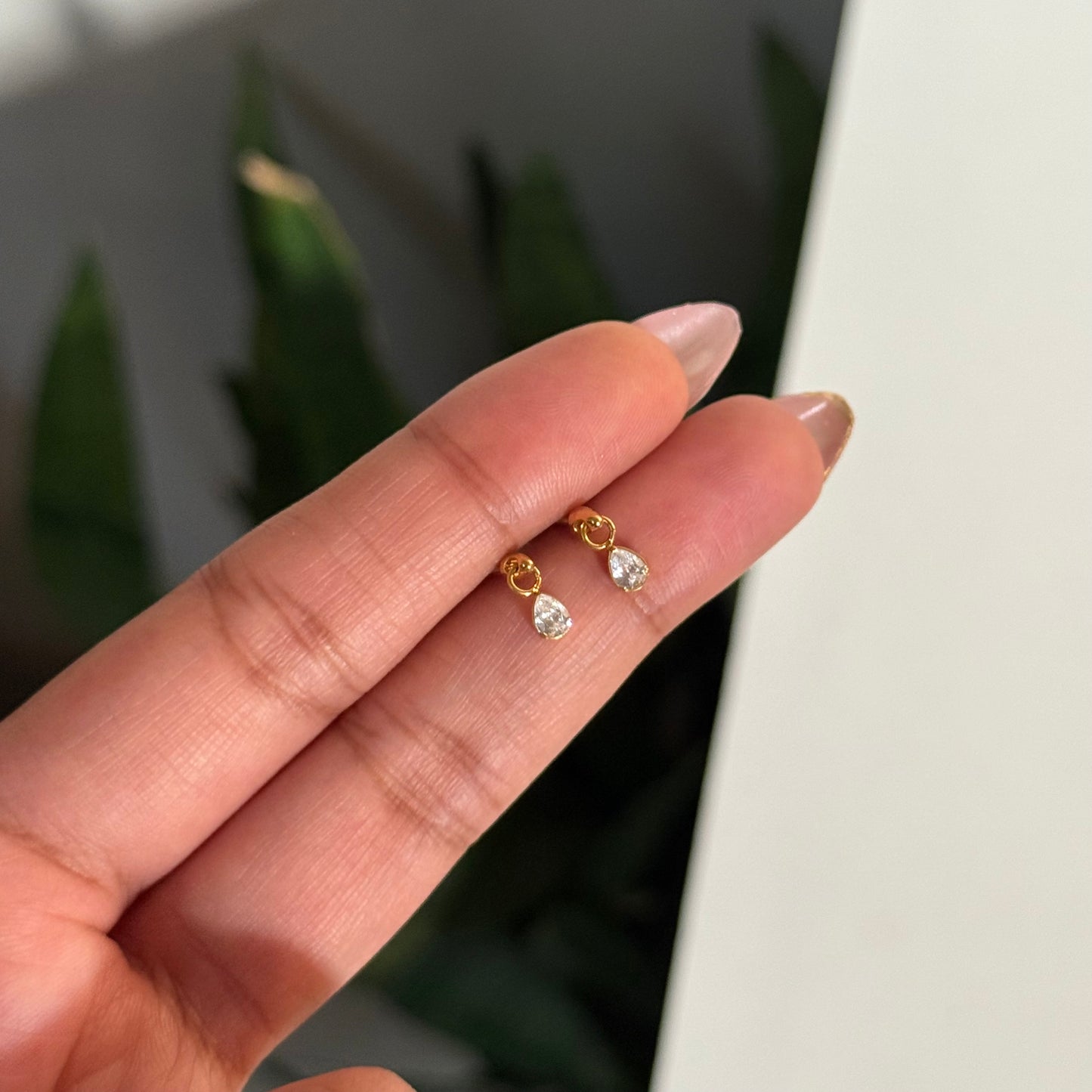 TEARDROP STUDS