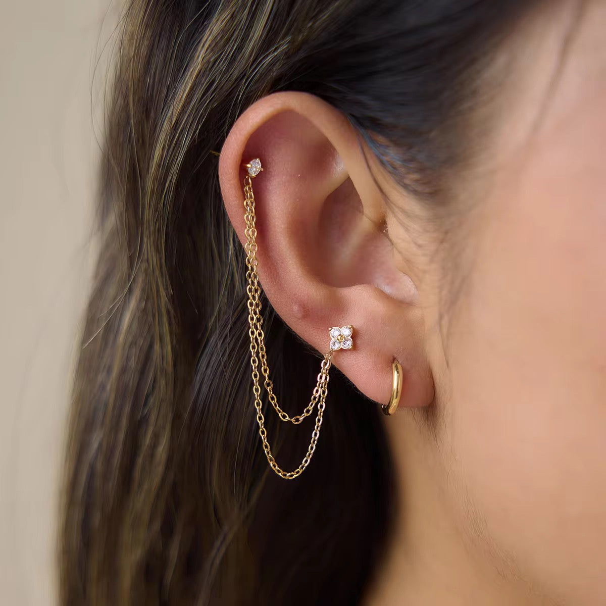 NOVELIA EARRINGS
