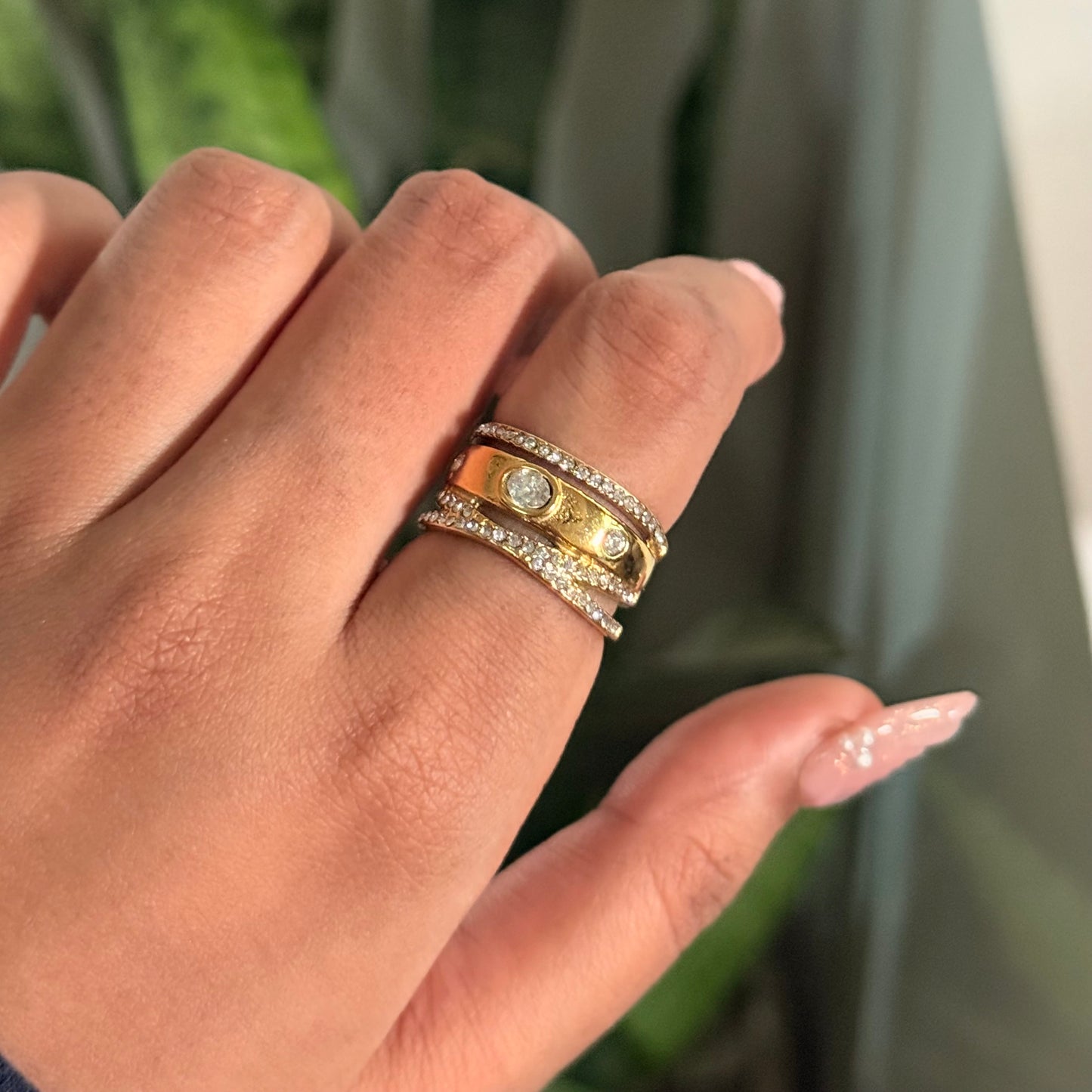 HOLLY RING