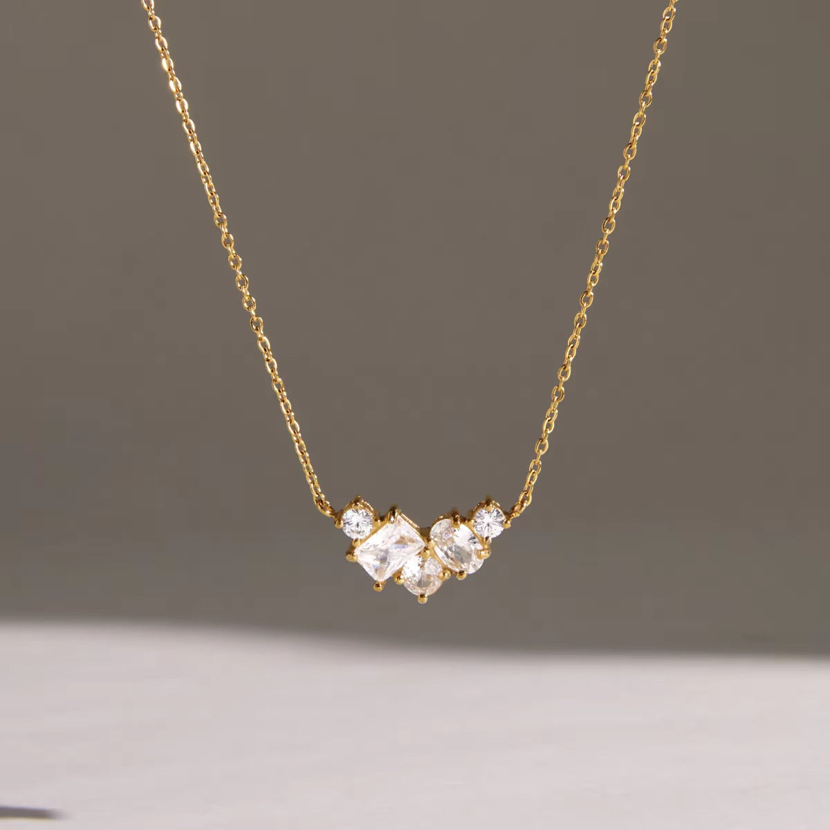 CHRIS NECKLACE