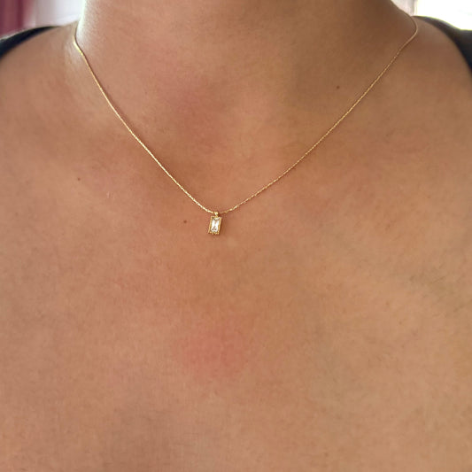 BAR NECKLACE